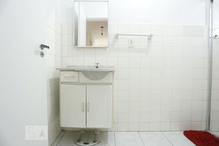 Banheiro de apartamento à venda com 2 quartos, 70m² em Vila Buarque, São Paulo