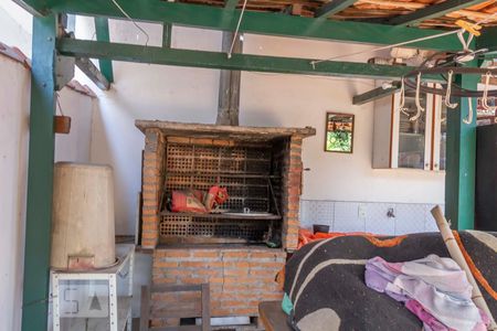 Casa à venda com 223m², 4 quartos e 2 vagas Casa à venda com 223m², 4 quartos e 2 vagasChurrasqueira