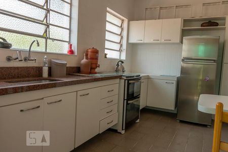 Casa à venda com 223m², 4 quartos e 2 vagas Casa à venda com 223m², 4 quartos e 2 vagasCozinha