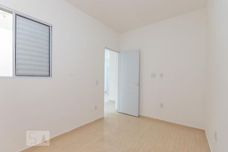 Quarto 1 de apartamento para alugar com 2 quartos, 42m² em Vila Ré, São Paulo