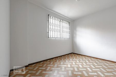 Dormitório de apartamento para alugar com 1 quarto, 40m² em Centro, Curitiba