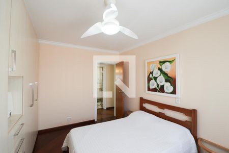 Apartamento à venda com 330m², 3 quartos e 4 vagas Apartamento à venda com 330m², 3 quartos e 4 vagasQuarto 1