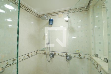 Apartamento à venda com 330m², 3 quartos e 4 vagas Apartamento à venda com 330m², 3 quartos e 4 vagasBanheiro da Suíte 2