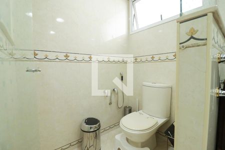 Apartamento à venda com 330m², 3 quartos e 4 vagas Apartamento à venda com 330m², 3 quartos e 4 vagasBanheiro da Suíte 2