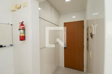 Apartamento à venda com 330m², 3 quartos e 4 vagas Apartamento à venda com 330m², 3 quartos e 4 vagasÁrea de Serviço