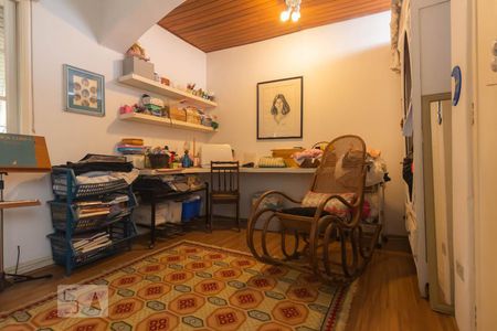 Casa à venda com 224m², 4 quartos e 3 vagas Casa à venda com 224m², 4 quartos e 3 vagasQuarto 1