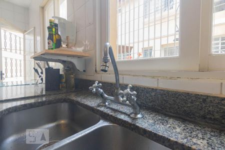 Casa à venda com 224m², 4 quartos e 3 vagas Casa à venda com 224m², 4 quartos e 3 vagasCozinha