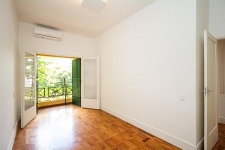 Casa à venda com 180m², 3 quartos e 2 vagas Casa à venda com 180m², 3 quartos e 2 vagasTerceiro dormitório