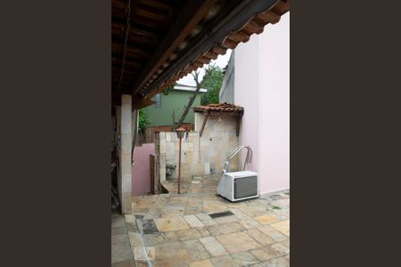 Casa à venda com 350m², 4 quartos e 4 vagasCHURRASQUEIRA