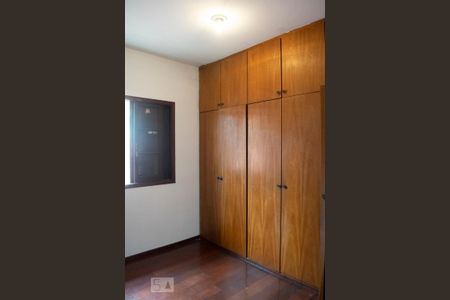 Casa à venda com 350m², 4 quartos e 4 vagasQUARTO 2 SUITE