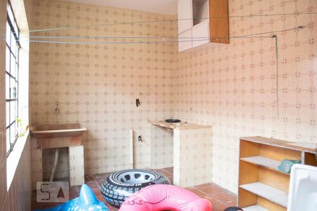 Casa à venda com 350m², 4 quartos e 4 vagasÁREA DE SERVIÇO