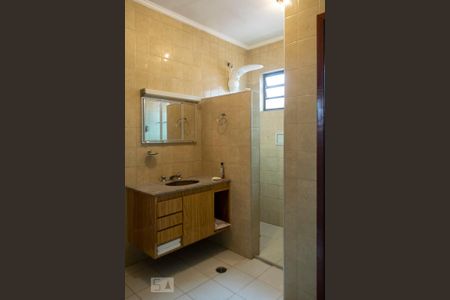 Casa à venda com 350m², 4 quartos e 4 vagasBANHEIRO SUITE