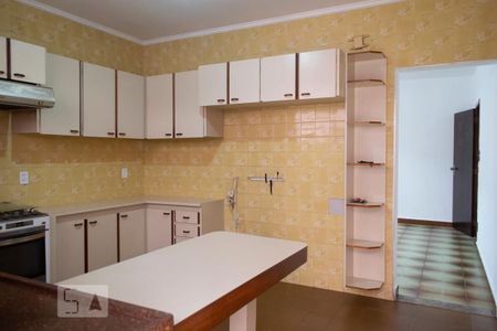 Casa à venda com 350m², 4 quartos e 4 vagasCOZINHA