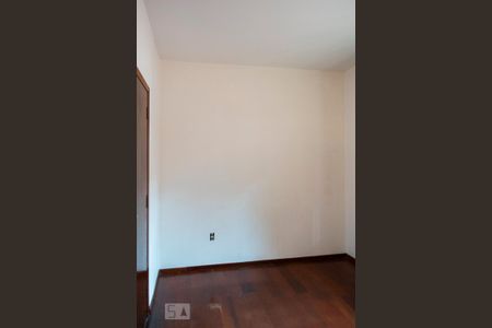 Casa à venda com 350m², 4 quartos e 4 vagasQUARTO 2 SUITE