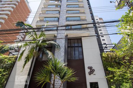 Apartamento para alugar com 33m², 1 quarto e 1 vaga Apartamento para alugar com 33m², 1 quarto e 1 vagaFachada