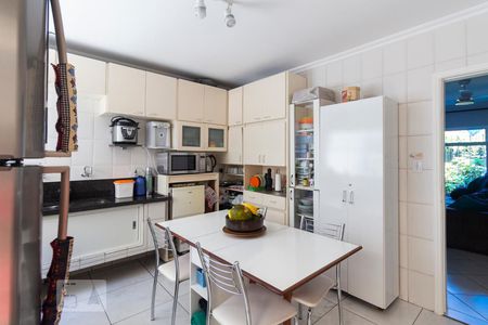 Casa à venda com 160m², 4 quartos e 4 vagasCozinha