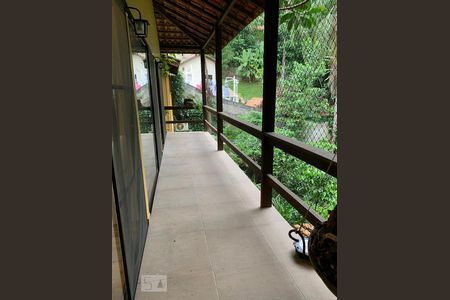 Casa de condomínio à venda com 180m², 4 quartos e sem vaga Casa de condomínio à venda com 180m², 4 quartos e sem vagaÁrea externa dos quartos