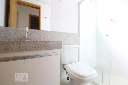 Banheiro de apartamento para alugar com 2 quartos, 95m² em Prado, Belo Horizonte