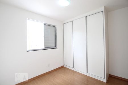Quarto de apartamento para alugar com 2 quartos, 95m² em Prado, Belo Horizonte