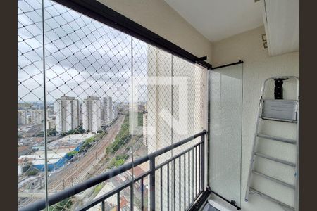 Apartamento à venda com 48m², 2 quartos e 1 vaga Apartamento à venda com 48m², 2 quartos e 1 vagaVaranda