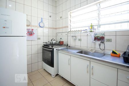 Casa à venda com 174m², 4 quartos e 2 vagas Casa à venda com 174m², 4 quartos e 2 vagasCozinha