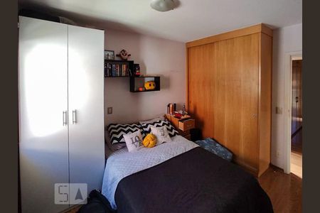 Casa de condomínio à venda com 310m², 3 quartos e sem vaga Casa de condomínio à venda com 310m², 3 quartos e sem vagaQuarto