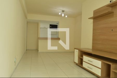Sala de apartamento para alugar com 2 quartos, 70m² em Taquara, Rio de Janeiro