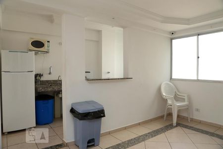 Apartamento à venda com 44m², 2 quartos e 1 vagaÁrea comum - Salão de festas