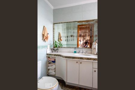 Apartamento à venda com 187m², 3 quartos e 3 vagas Apartamento à venda com 187m², 3 quartos e 3 vagasBanheiro 2 - Suíte