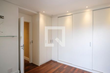 Suíte de apartamento para alugar com 2 quartos, 68m² em Cerâmica, São Caetano do Sul