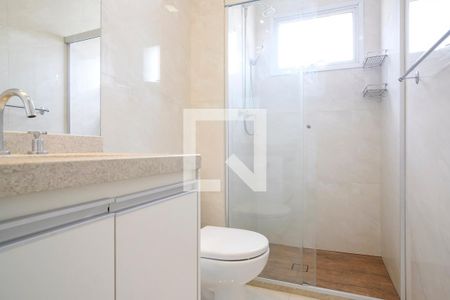 Banheiro da suíte de apartamento para alugar com 2 quartos, 68m² em Cerâmica, São Caetano do Sul