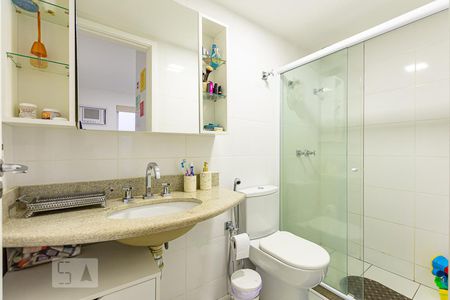 Apartamento à venda com 70m², 2 quartos e 1 vagaBanheiro da Suíte