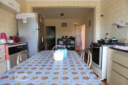 Casa à venda com 155m², 3 quartos e 2 vagasCozinha