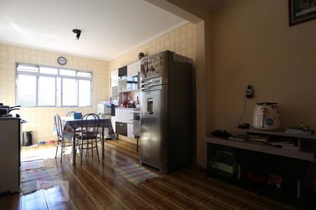 Casa à venda com 155m², 3 quartos e 2 vagasCozinha