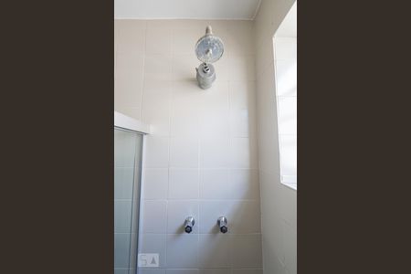 Casa à venda com 250m², 3 quartos e 2 vagas Casa à venda com 250m², 3 quartos e 2 vagasBanheiro Social 2