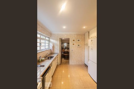 Casa à venda com 250m², 3 quartos e 2 vagas Casa à venda com 250m², 3 quartos e 2 vagasCozinha