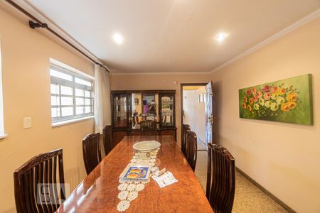 Casa à venda com 250m², 3 quartos e 2 vagas Casa à venda com 250m², 3 quartos e 2 vagasCopa