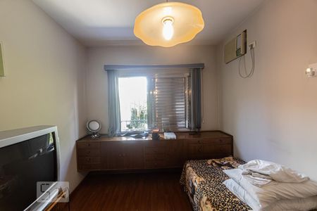 Casa à venda com 250m², 3 quartos e 2 vagas Casa à venda com 250m², 3 quartos e 2 vagasQuarto 3