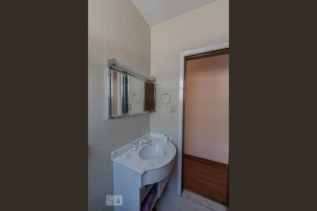 Casa à venda com 250m², 3 quartos e 2 vagas Casa à venda com 250m², 3 quartos e 2 vagasBanheiro Social