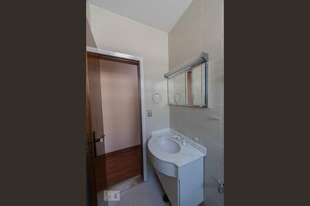 Casa à venda com 250m², 3 quartos e 2 vagas Casa à venda com 250m², 3 quartos e 2 vagasBanheiro Social 2