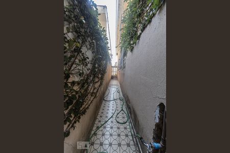 Casa à venda com 250m², 3 quartos e 2 vagas Casa à venda com 250m², 3 quartos e 2 vagasÁrea comum