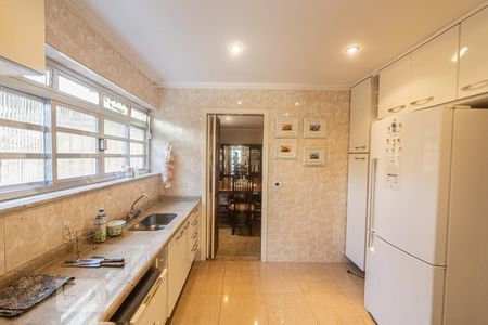 Casa à venda com 250m², 3 quartos e 2 vagas Casa à venda com 250m², 3 quartos e 2 vagasCozinha