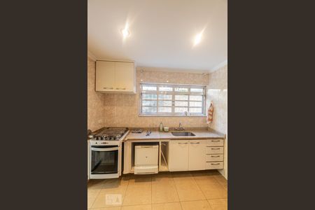 Casa à venda com 250m², 3 quartos e 2 vagas Casa à venda com 250m², 3 quartos e 2 vagasCozinha