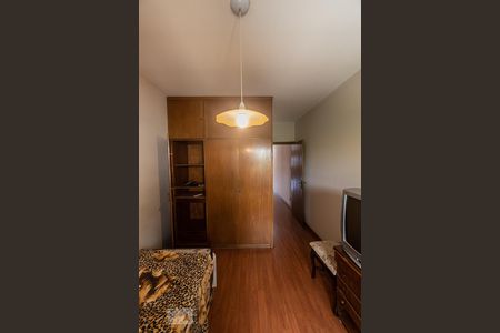 Casa à venda com 250m², 3 quartos e 2 vagas Casa à venda com 250m², 3 quartos e 2 vagasQuarto 3