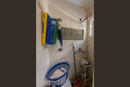 Casa à venda com 250m², 3 quartos e 2 vagas Casa à venda com 250m², 3 quartos e 2 vagasÁrea de Serviço