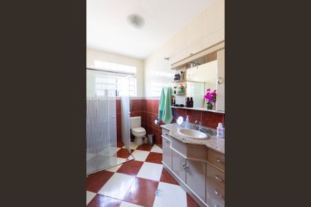 Casa à venda com 244m², 4 quartos e 3 vagasBanheiro