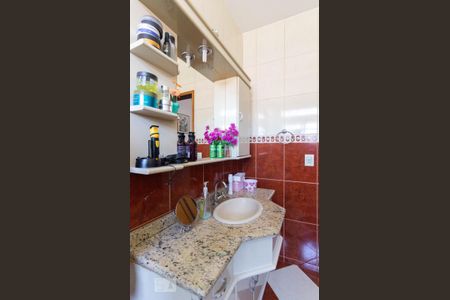 Casa à venda com 244m², 4 quartos e 3 vagasBanheiro