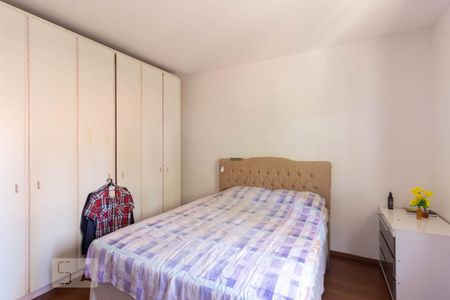 Casa à venda com 244m², 4 quartos e 3 vagasQuarto