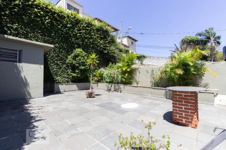 Casa à venda com 244m², 4 quartos e 3 vagasÁrea comum