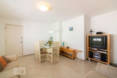 Sala de apartamento para alugar com 3 quartos, 94m² em Vila Olímpia, São Paulo